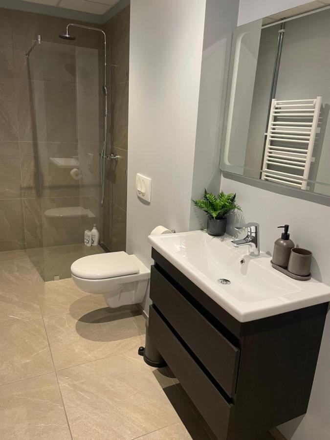 Lovely Apartment With Hot Tub Access Akureyri Bagian luar foto